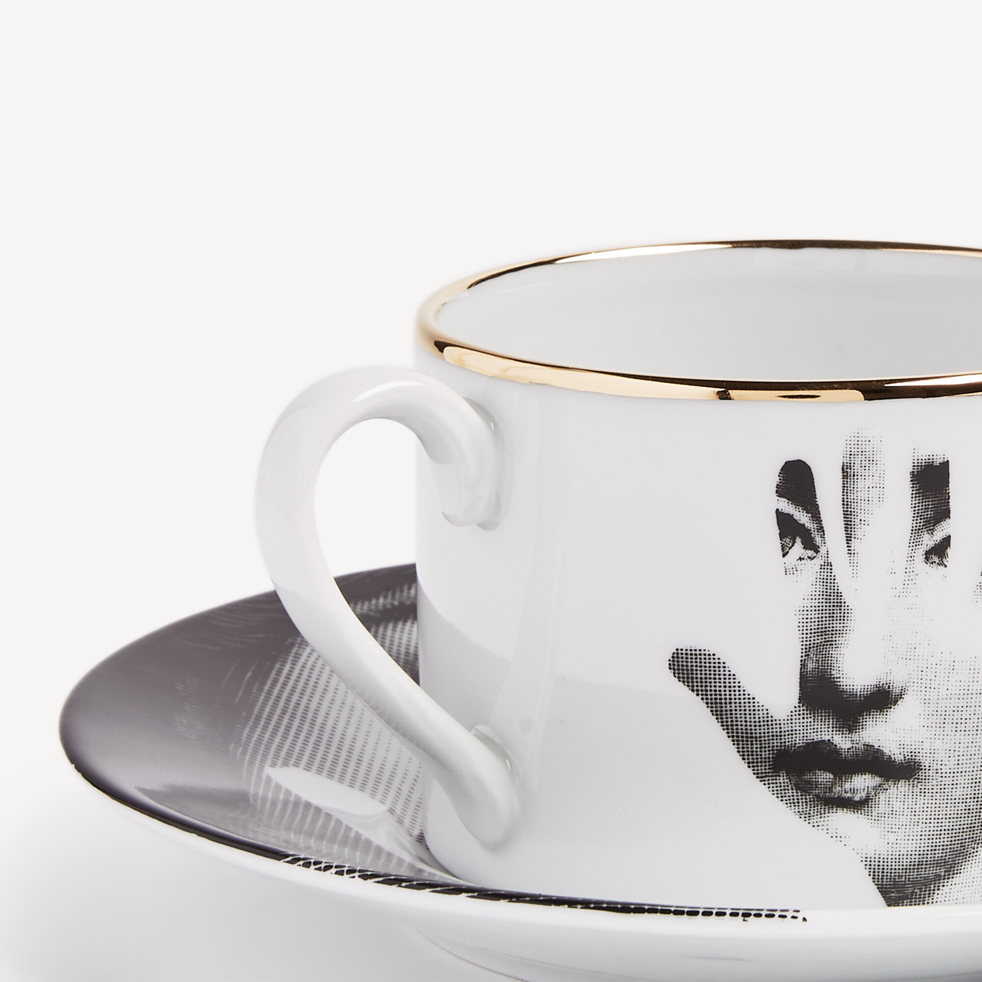 Fornasetti Il Fumo Fa Male porcelain tea cup - ORO